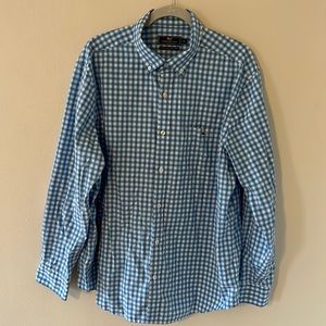 Vineyard Vines Men’s Classic button down shirt. Size XL.
